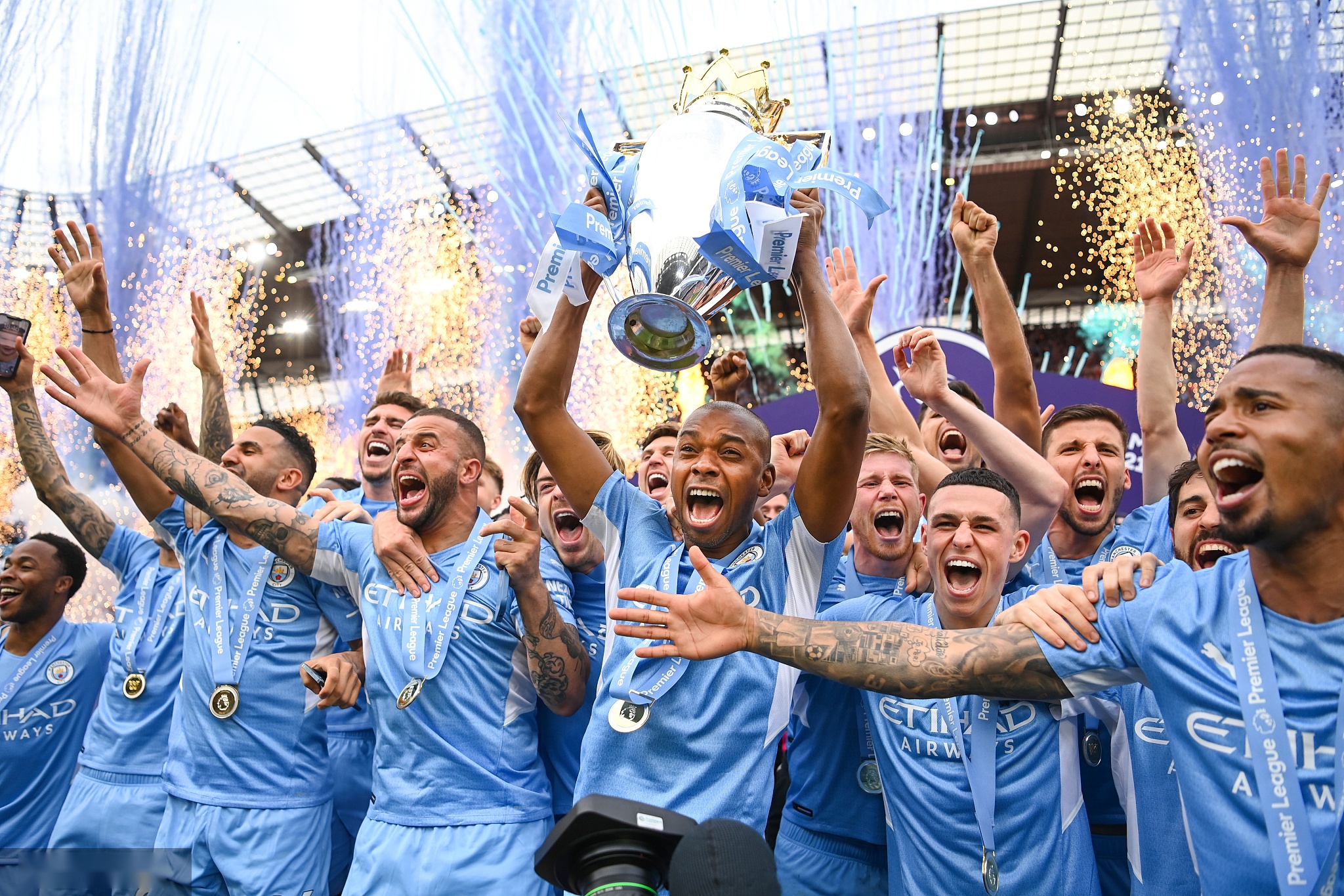 豪门的动作 豪门的动作